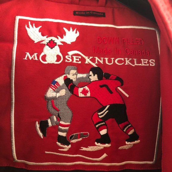 Moose Knuckles Red Ski & Snow Jacket - Picture 5 of 11